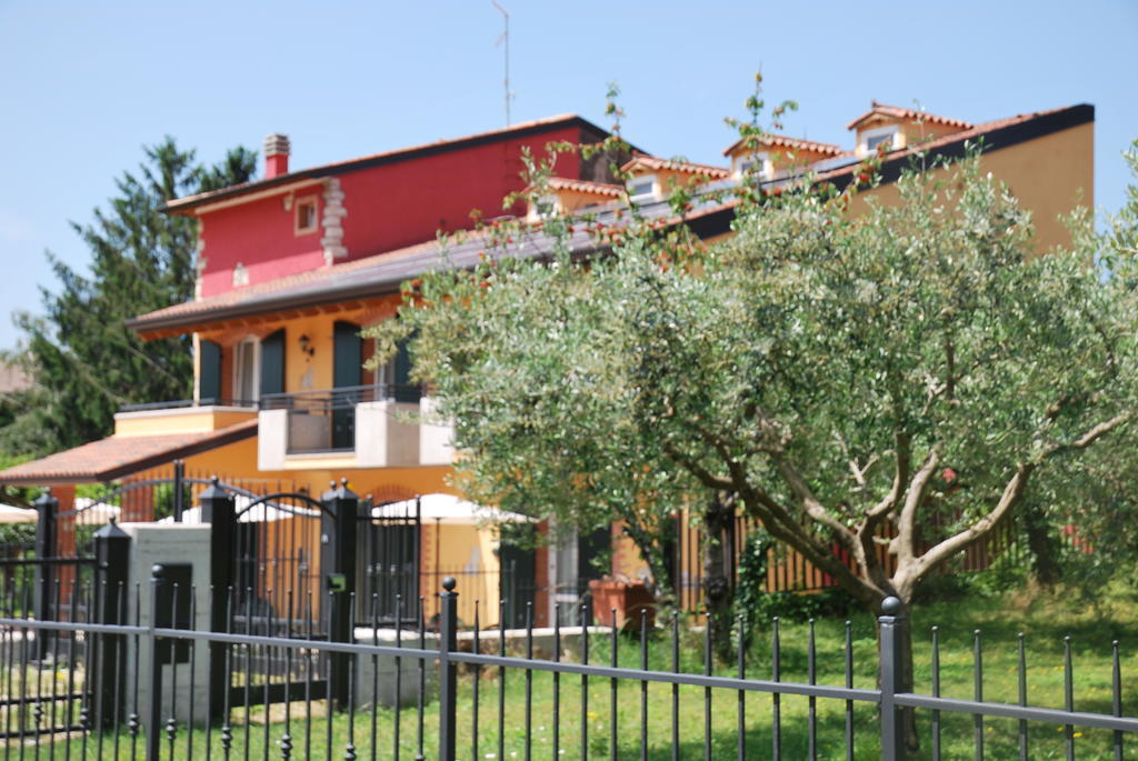 Agriturismo Terra E Sole Sant'Ambrogio di Valpolicella Værelse billede