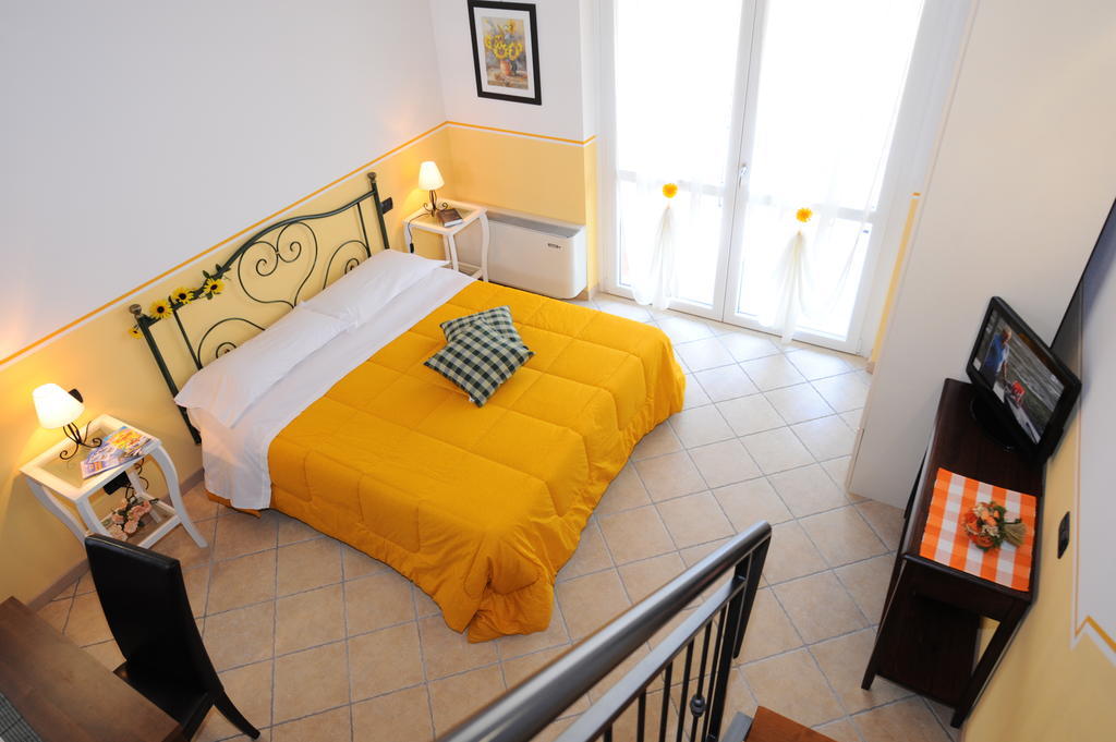 Agriturismo Terra E Sole Sant'Ambrogio di Valpolicella Værelse billede
